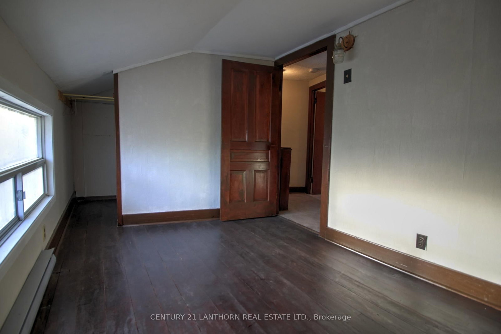 325 Picton Main Street E - Photo 12