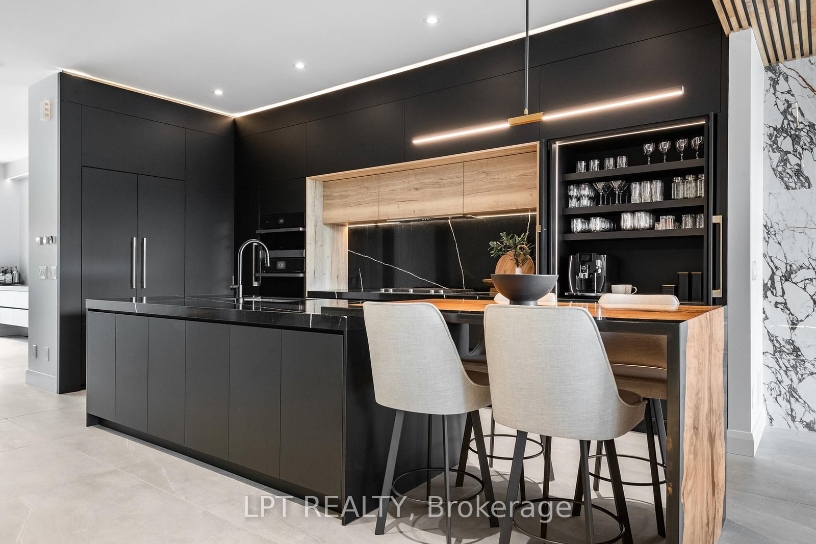 Semi-Detached House for sale at 322 PERRIER Avenue, Ottawa, Ontario, K1L 5C7 - Vanier - MLS: X12590958