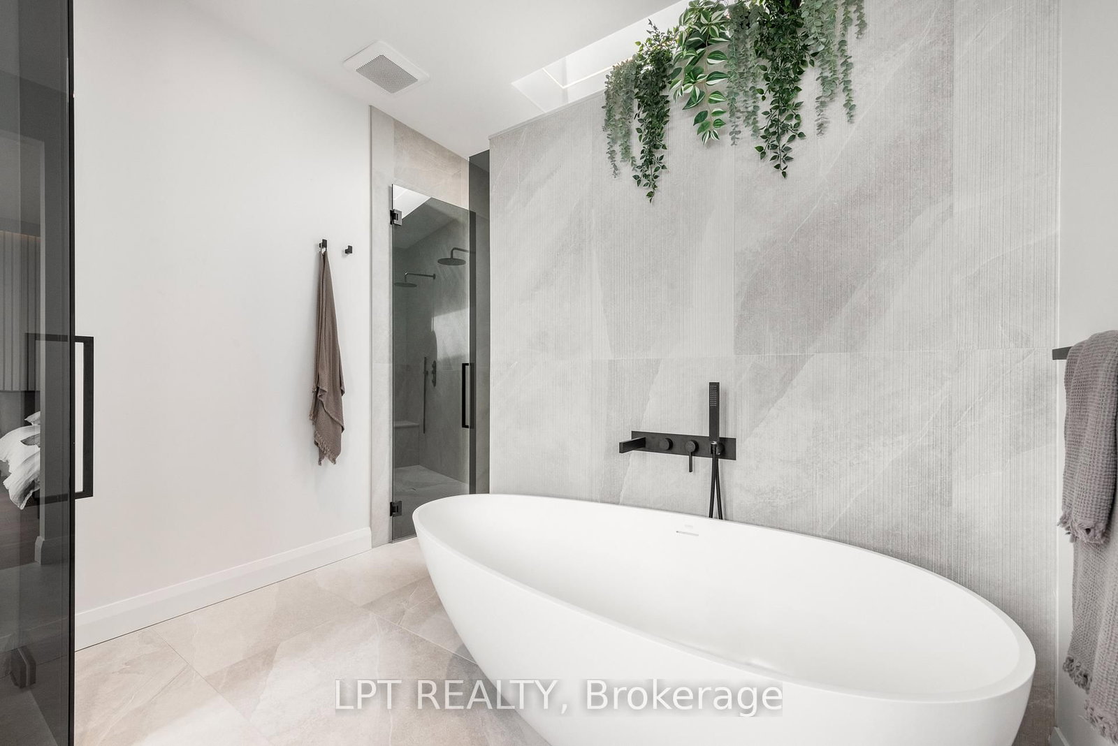 Semi-Detached House for sale at 322 PERRIER Avenue, Ottawa, Ontario, K1L 5C7 - Vanier - MLS: X12590958