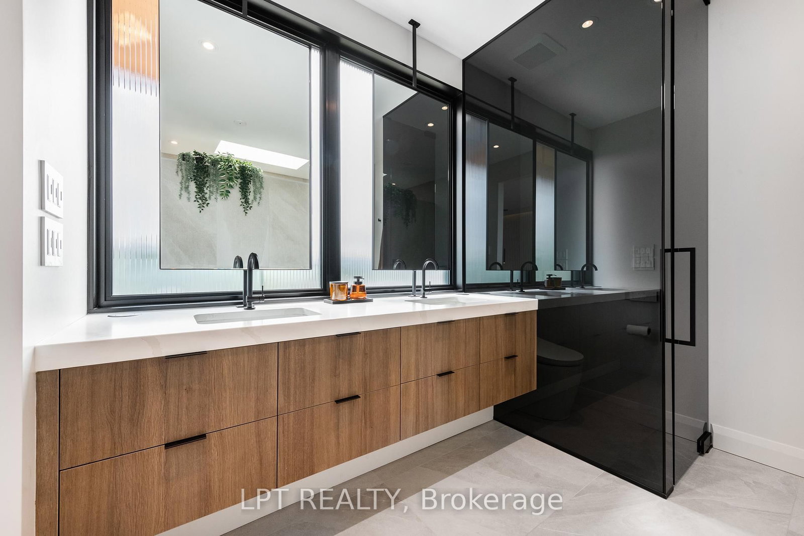 Semi-Detached House for sale at 322 PERRIER Avenue, Ottawa, Ontario, K1L 5C7 - Vanier - MLS: X12590958