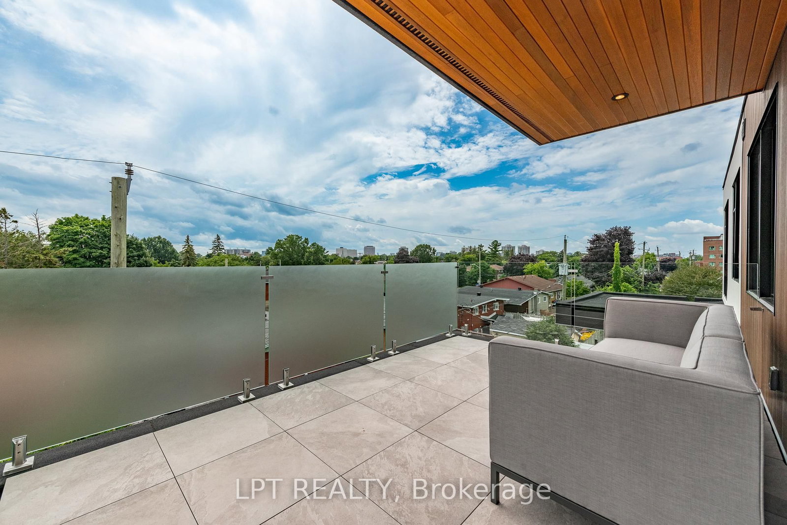 Semi-Detached House for sale at 322 PERRIER Avenue, Ottawa, Ontario, K1L 5C7 - Vanier - MLS: X12590958