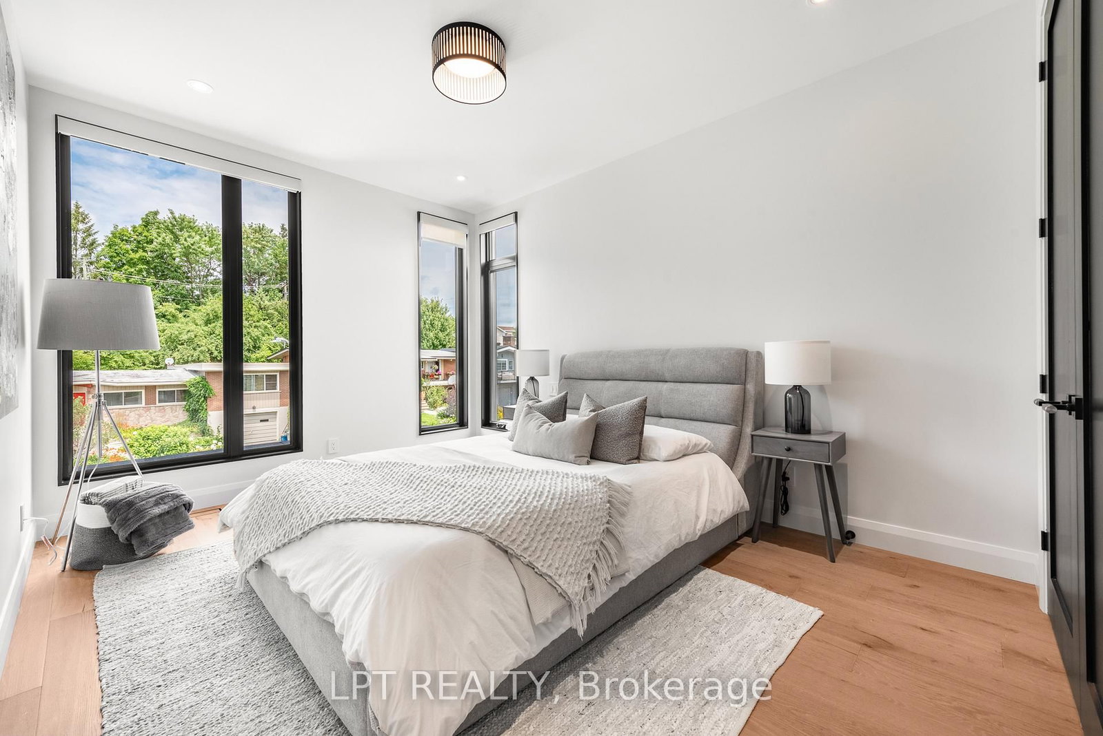 Semi-Detached House for sale at 322 PERRIER Avenue, Ottawa, Ontario, K1L 5C7 - Vanier - MLS: X12590958