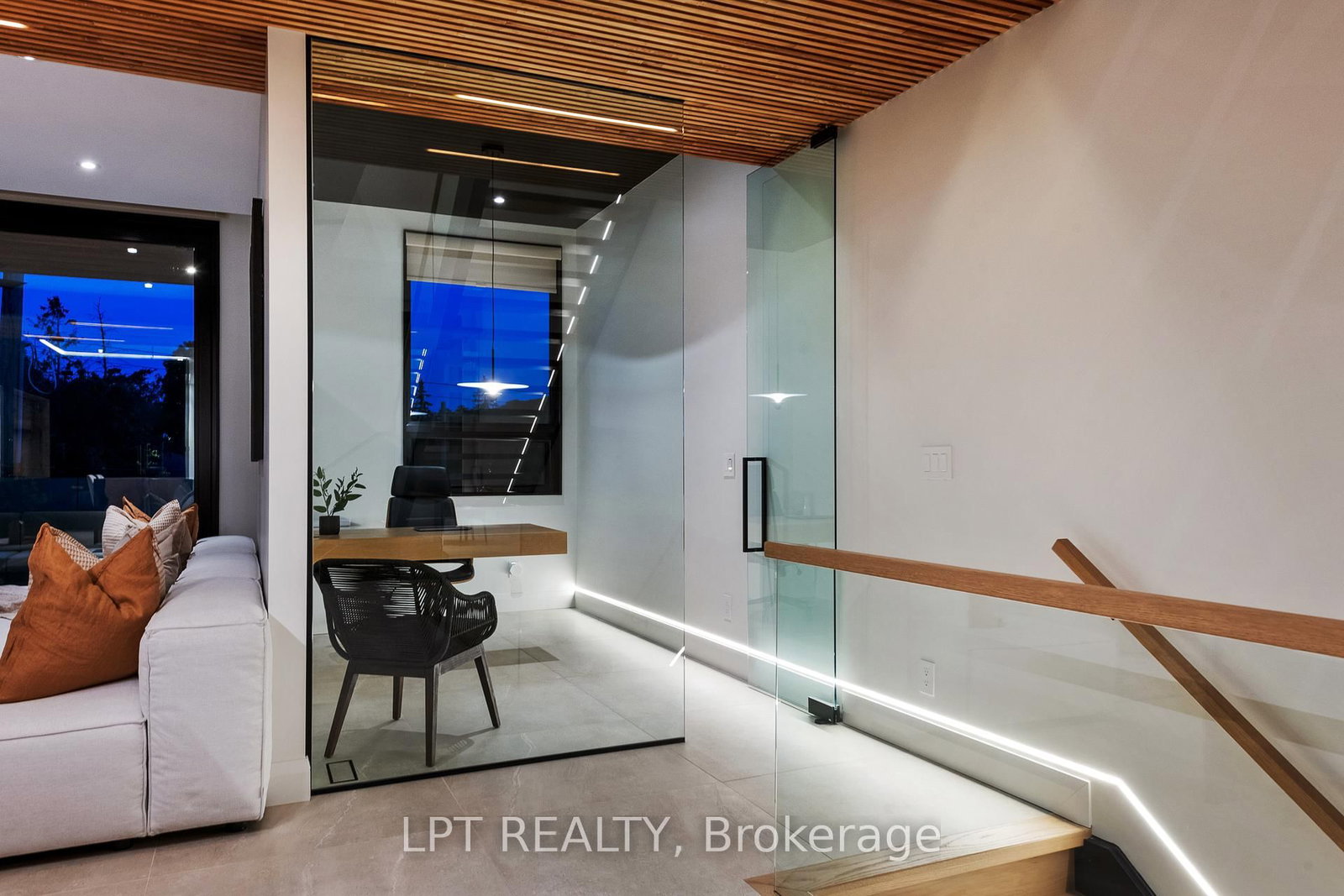 Semi-Detached House for sale at 322 PERRIER Avenue, Ottawa, Ontario, K1L 5C7 - Vanier - MLS: X12590958