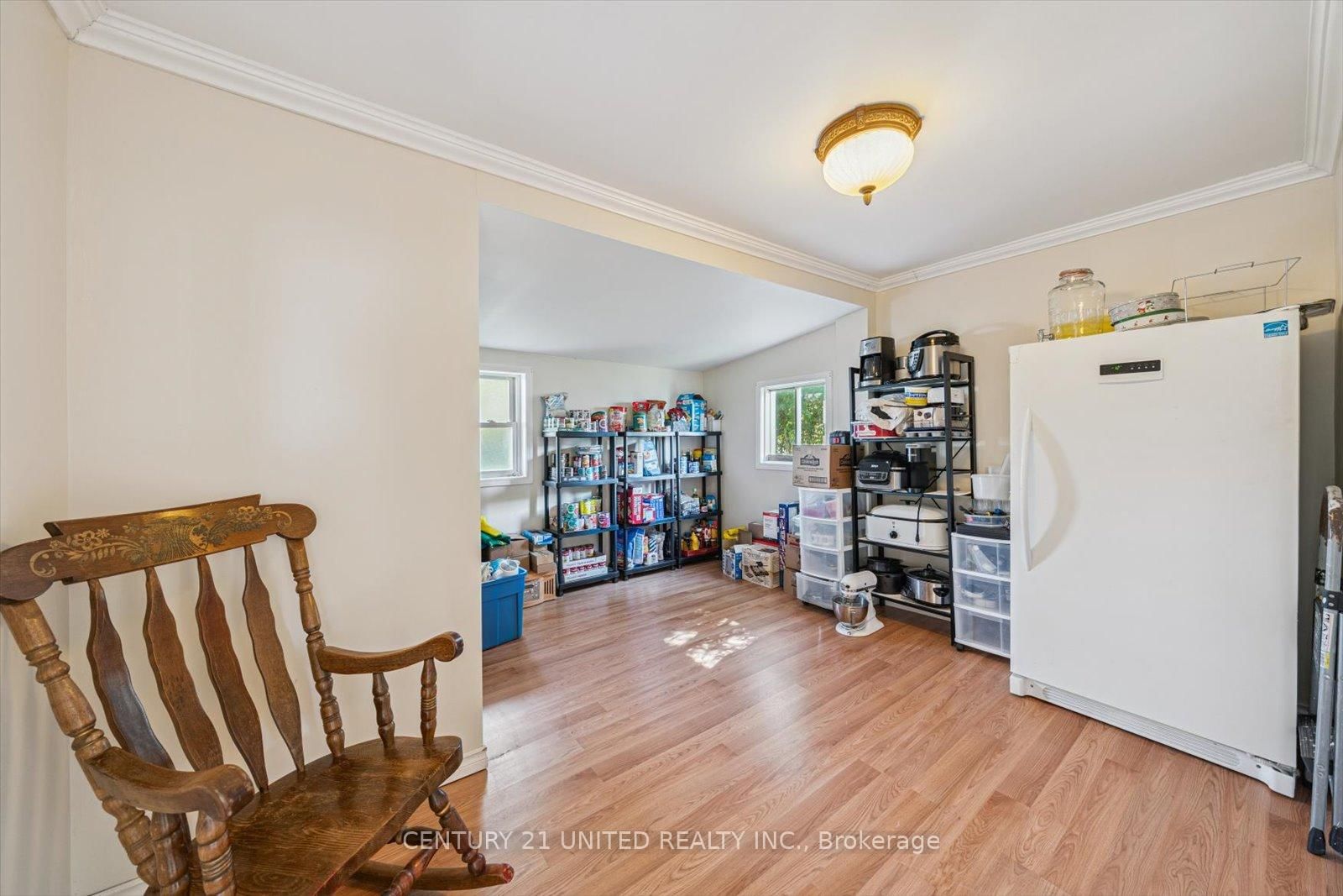 Listing Image 32