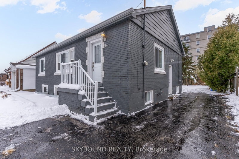 54 Duncombe Dr, Hamilton, L9A 2G2 | Image 2