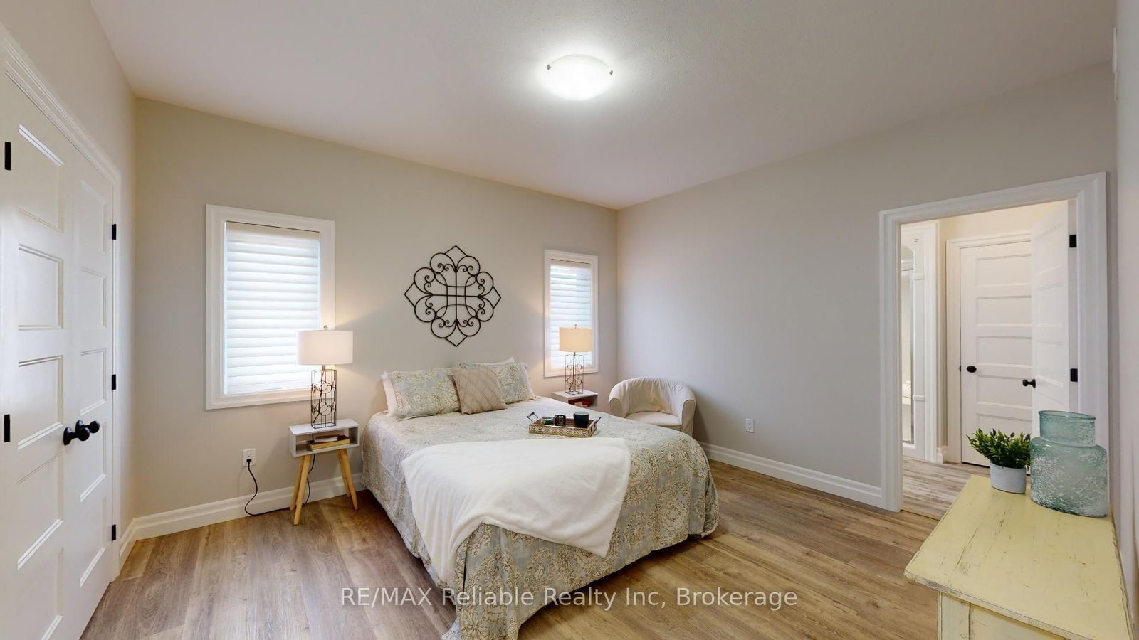 Townhouse for sale at 7 Thimbleweed Drive, Bluewater, Ontario, N0M 1G0 - Bayfield - MLS: X12593162