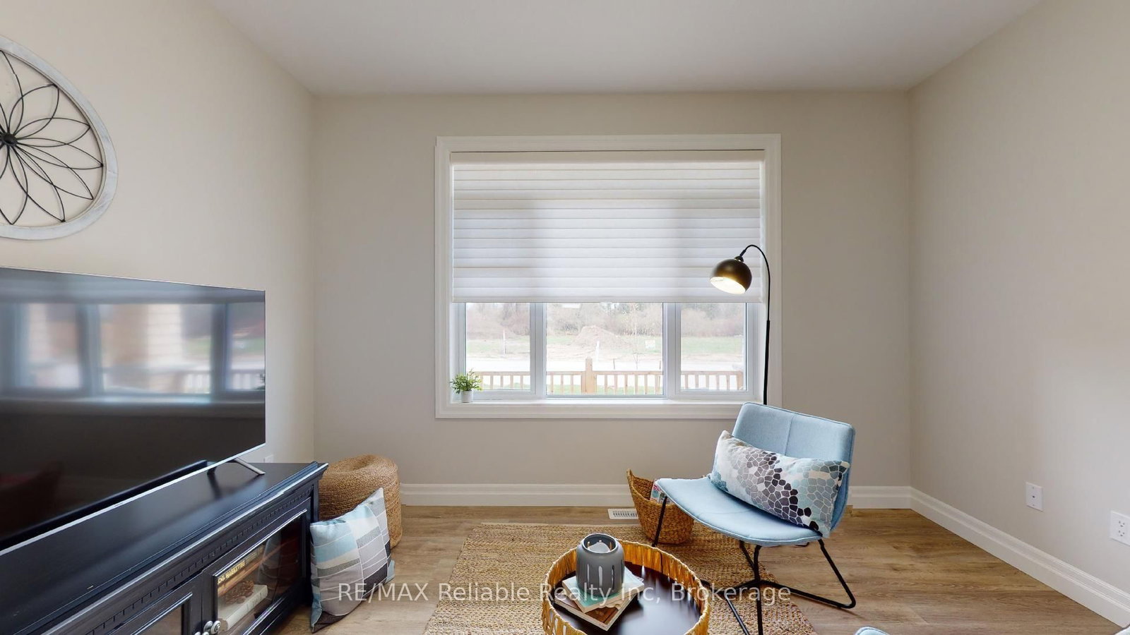 Townhouse for sale at 7 Thimbleweed Drive, Bluewater, Ontario, N0M 1G0 - Bayfield - MLS: X12593162