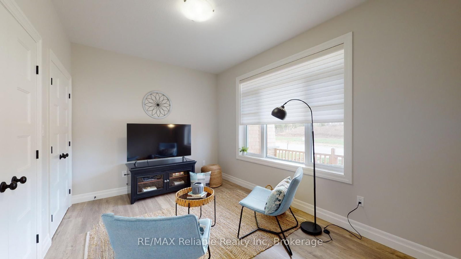 Townhouse for sale at 7 Thimbleweed Drive, Bluewater, Ontario, N0M 1G0 - Bayfield - MLS: X12593162