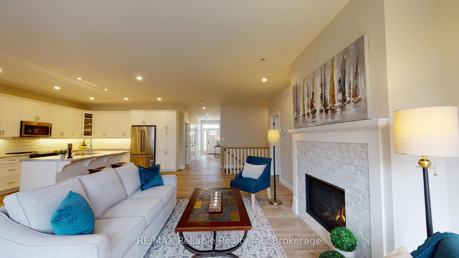 Townhouse for sale at 7 Thimbleweed Drive, Bluewater, Ontario, N0M 1G0 - Bayfield - MLS: X12593162