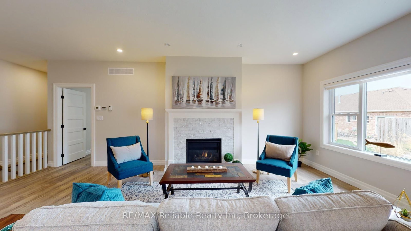 Townhouse for sale at 7 Thimbleweed Drive, Bluewater, Ontario, N0M 1G0 - Bayfield - MLS: X12593162