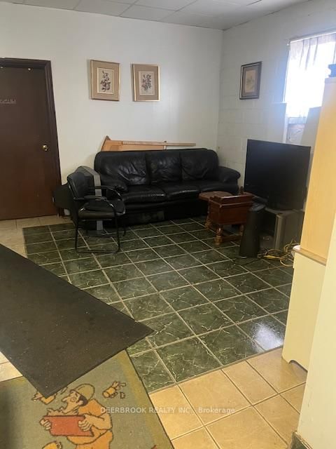 1429 Randolph Ave, Windsor, N9B 2V5 | Image 3