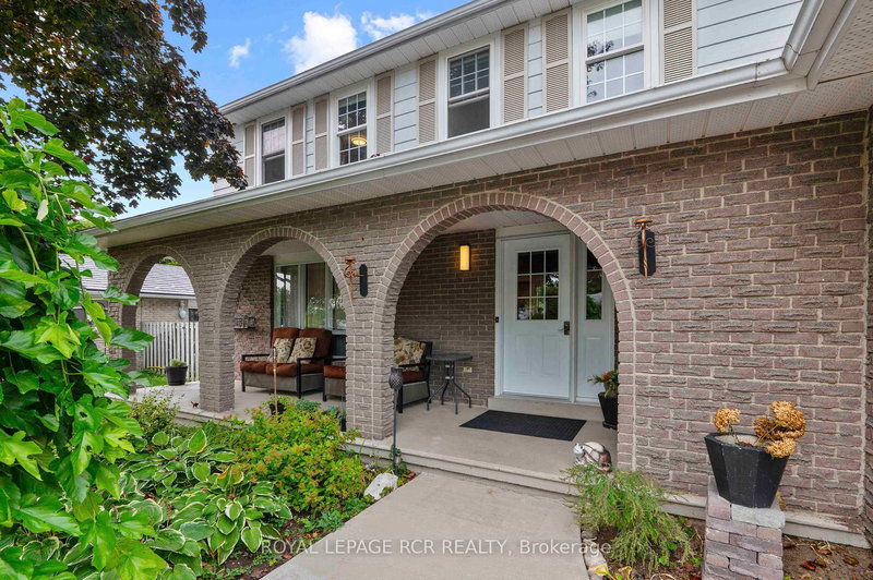 18 Spruyt Ave, East Luther Grand Valley, L9W 5X4 | Image 2