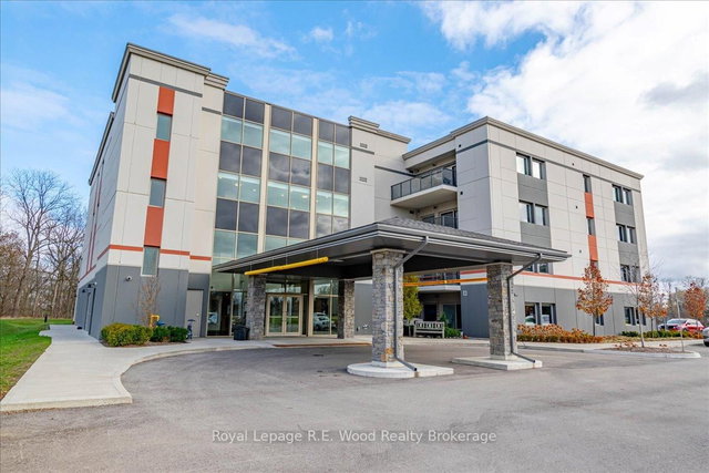 311 - 8 Centre Street