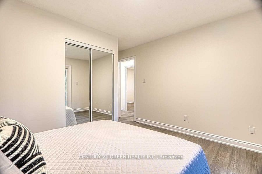 164 Gardiner Drive • Hamilton, ON photo 14