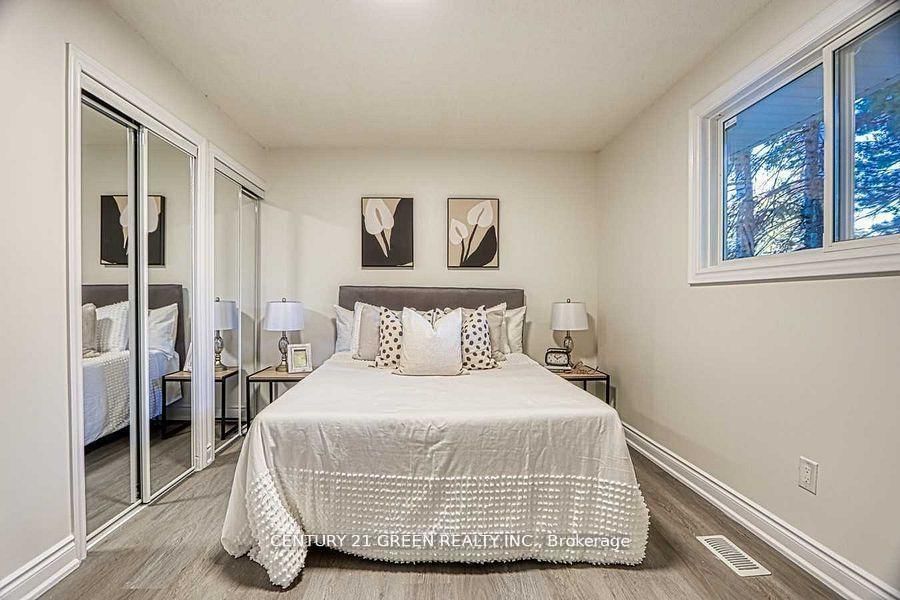 164 Gardiner Drive • Hamilton, ON photo 17