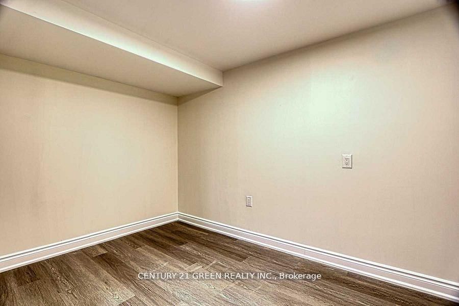 164 Gardiner Drive • Hamilton, ON photo 32