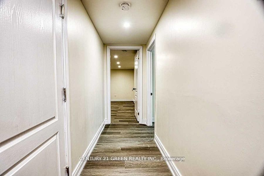 164 Gardiner Drive • Hamilton, ON photo 36