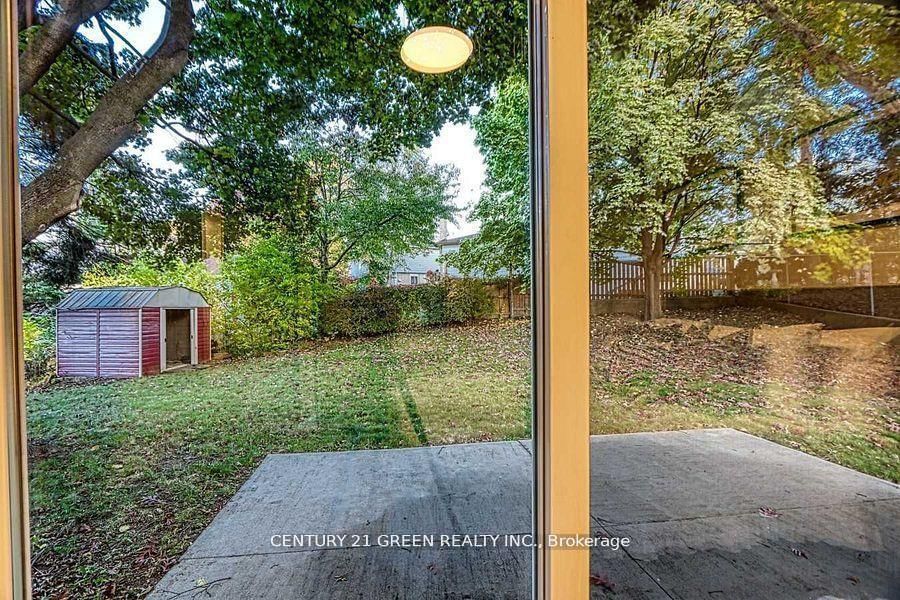 164 Gardiner Drive • Hamilton, ON photo 38