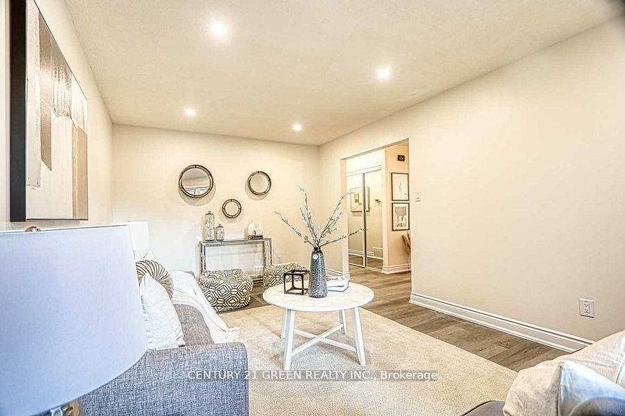 164 Gardiner Drive • Hamilton, ON photo 6