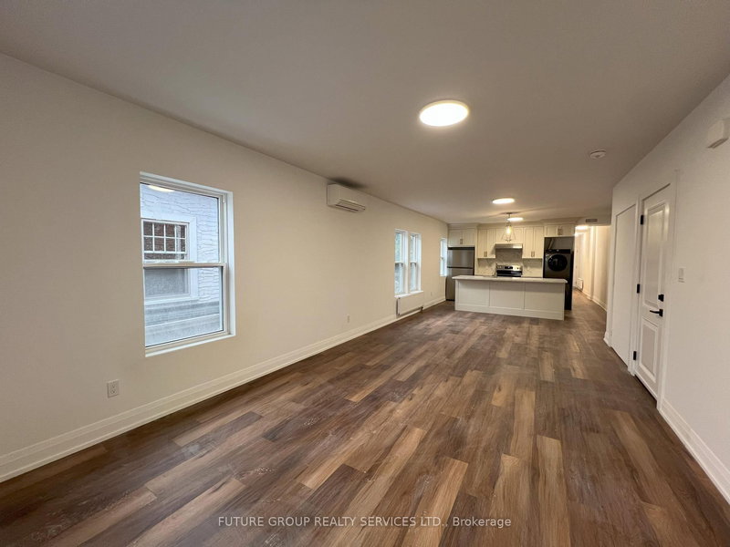 3 - 4876 Simcoe St, Niagara Falls, L2E 1V9 | Image 2