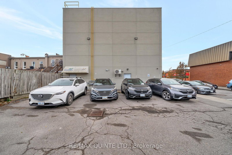 19 Murphy St, Quinte West, K8V 4S8 | Image 2