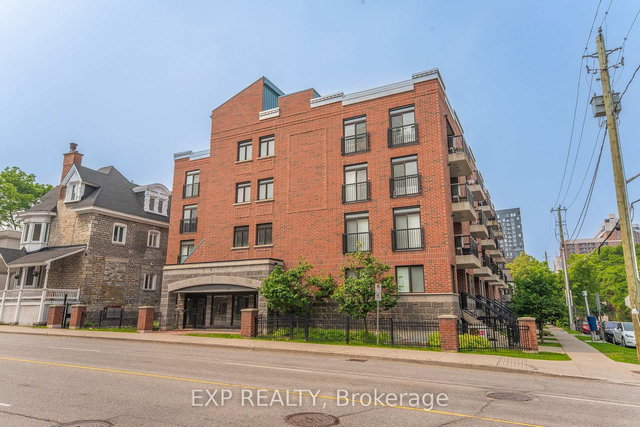 403 - 456 King Edward Avenue