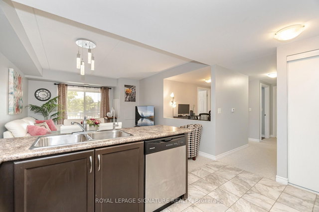 111 - 67 Kingsbury Square