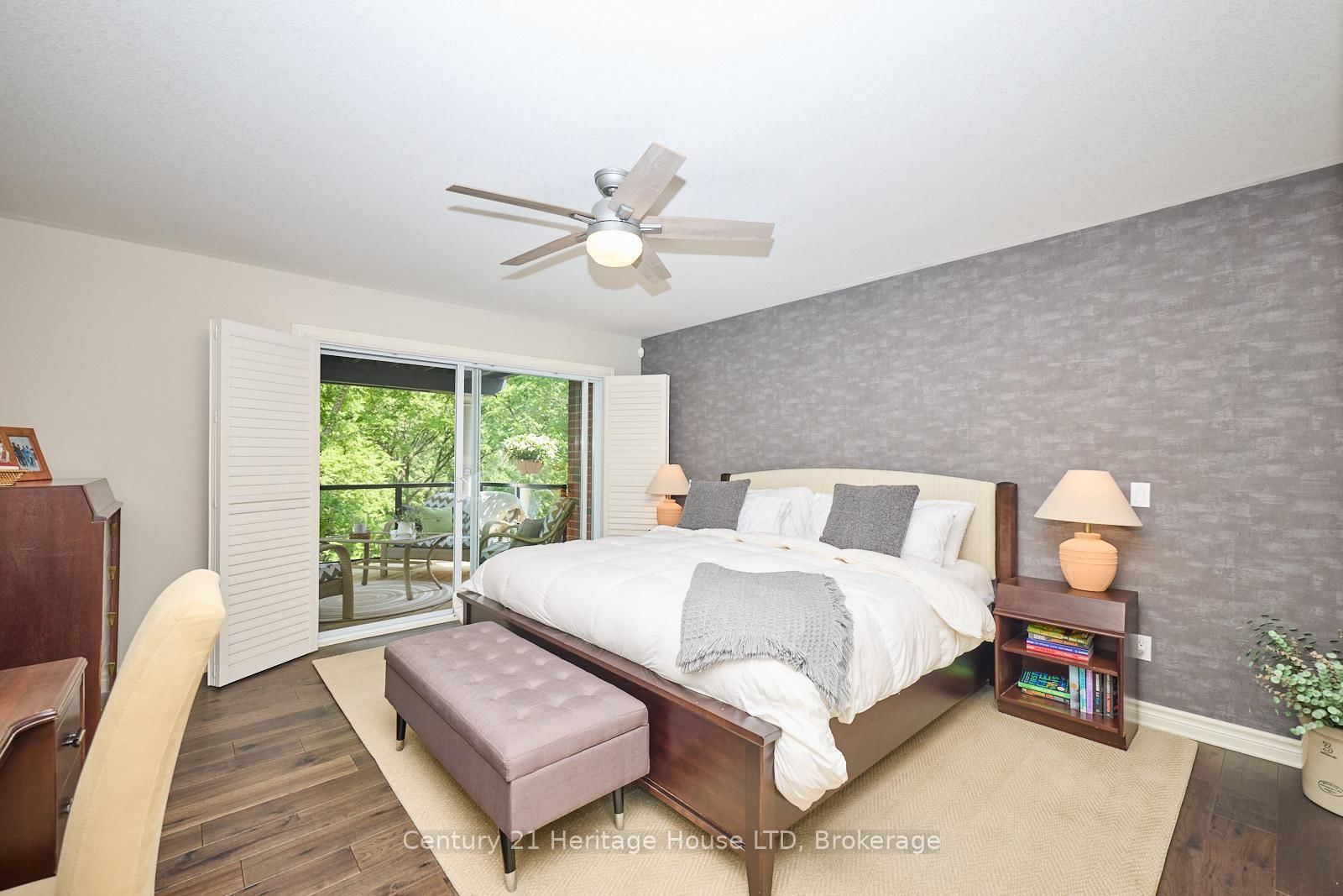 Townhouse for sale at 14 Tulip Tree Common, St. Catharines, Ontario, L2S 4C8 - Grapeview - MLS: X12597772