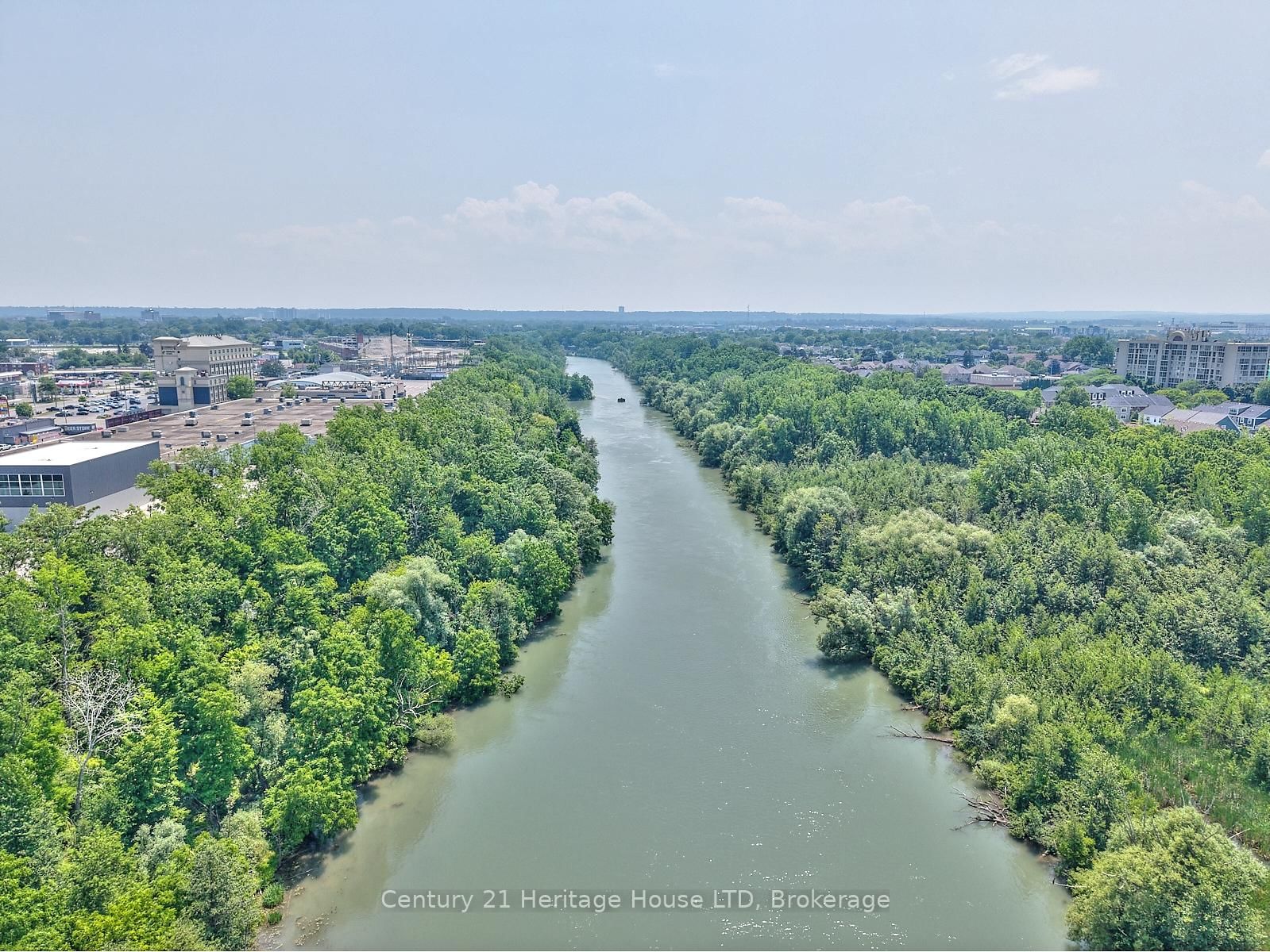 Townhouse for sale at 14 Tulip Tree Common, St. Catharines, Ontario, L2S 4C8 - Grapeview - MLS: X12597772