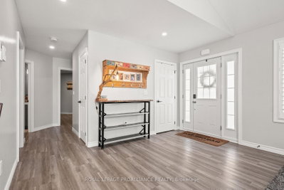 Unit 102 — 300 Croft Street — photo 5