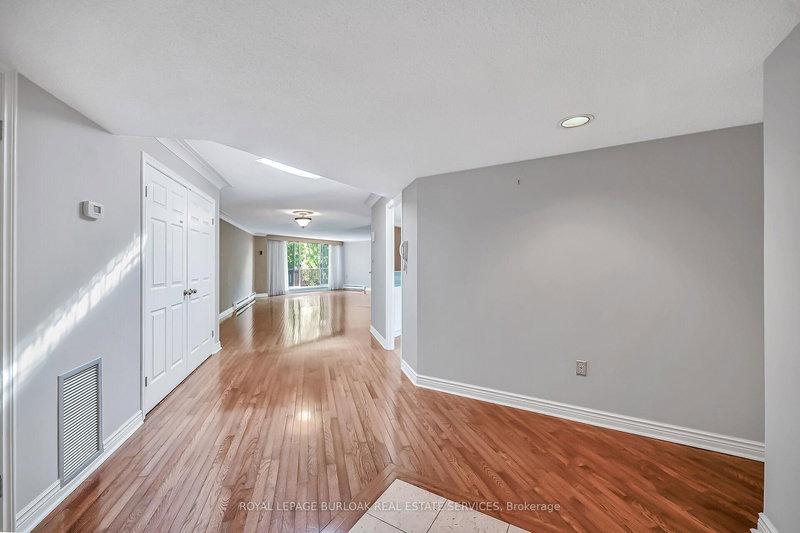 PH1 - 150 Wilson St W, Hamilton, L9G 4E7 | Image 2