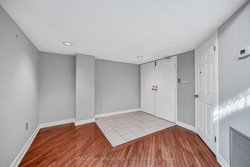 PH1 - 150 Wilson St W, Hamilton, L9G 4E7 | Image 3