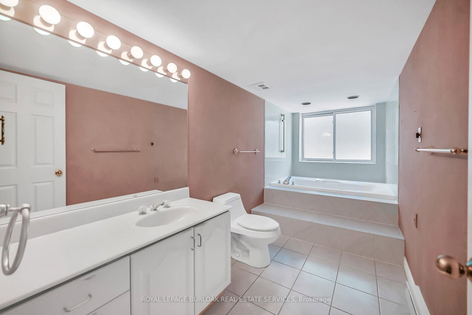 Condo for sale at PH1-150 Wilson Street, Hamilton, Ontario, L9G 4E7 - Ancaster - MLS: X12598532