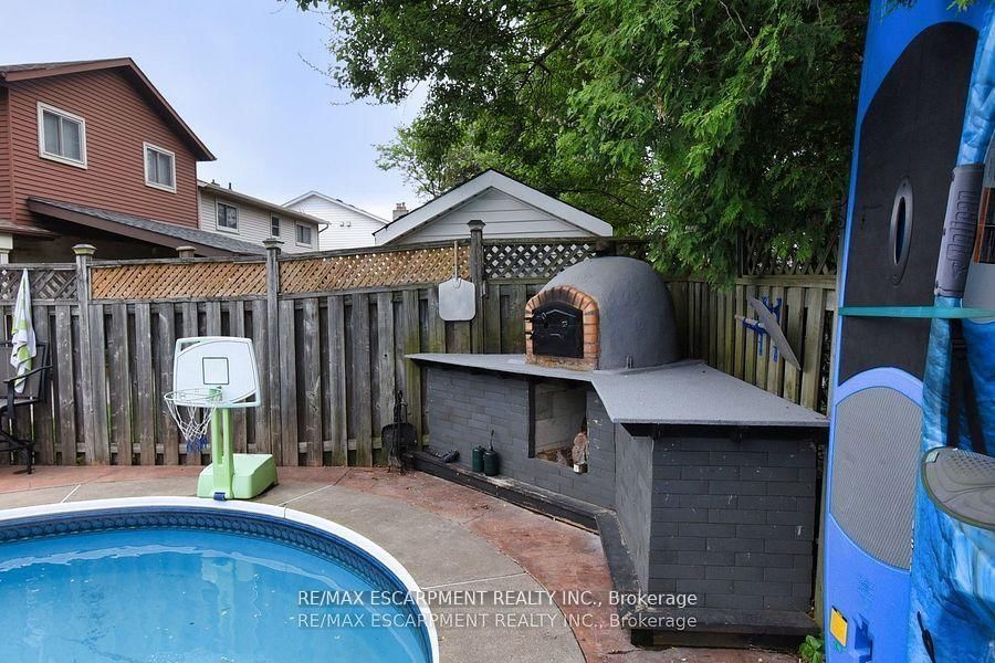 Listing Image 42