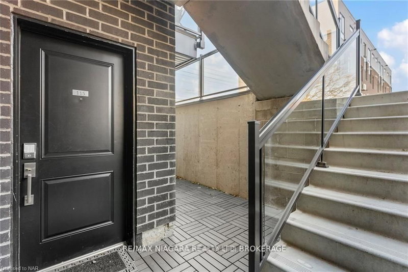 115 - 6065 Mcleod Rd, Niagara Falls, L2G 0Z7 | Image 3