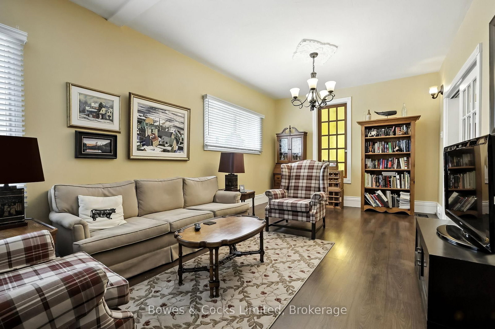 Listing Image 7