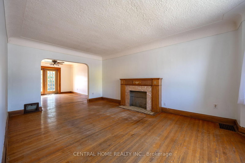 1650 King St E, Hamilton, L8K 1T9 | Image 3