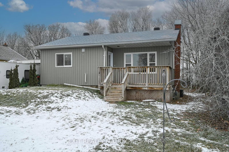 7510 Roger Stevens Dr, Smiths Falls, K7A 4X9 | Image 2