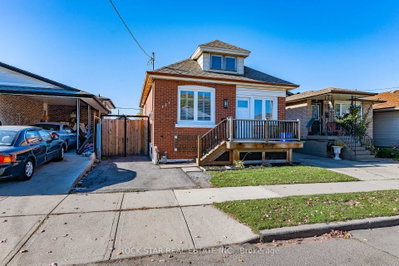 Detached House leased at 257 Tragina Avenue, Hamilton, Ontario, L8H 5C9 - Homeside - MLS: X12604174