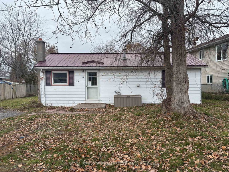 home for sale on 10 Elgin Street E