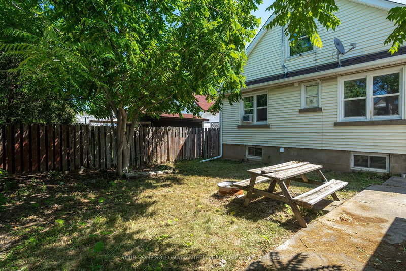2 - 23 Augusta Ave, St. Catharines, L2M 5R3 | Image 2