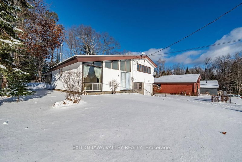 3 Newton Crescent