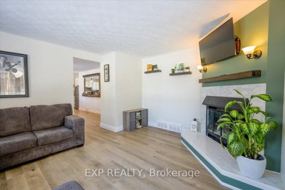 702 CEDAR HILL Road — photo 6