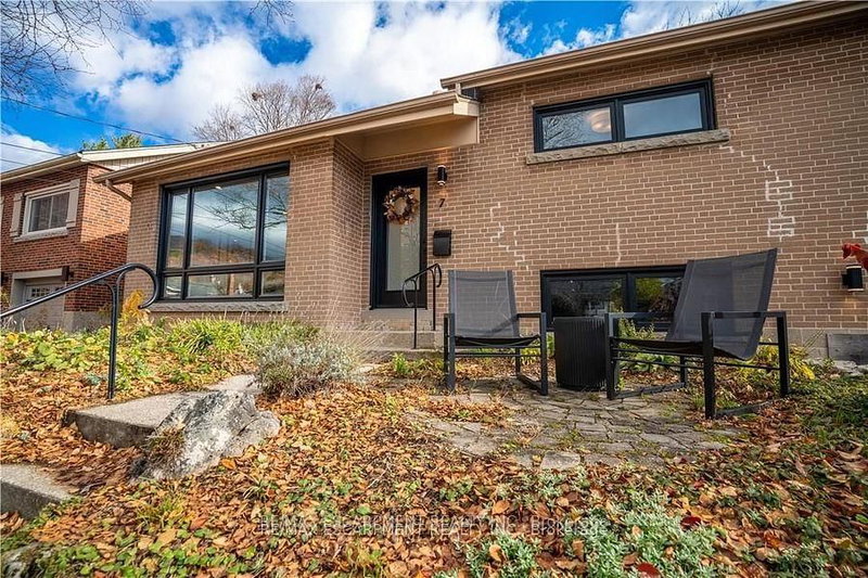 7 Glenmorris Dr, Hamilton, L9H 1S5 | Image 3