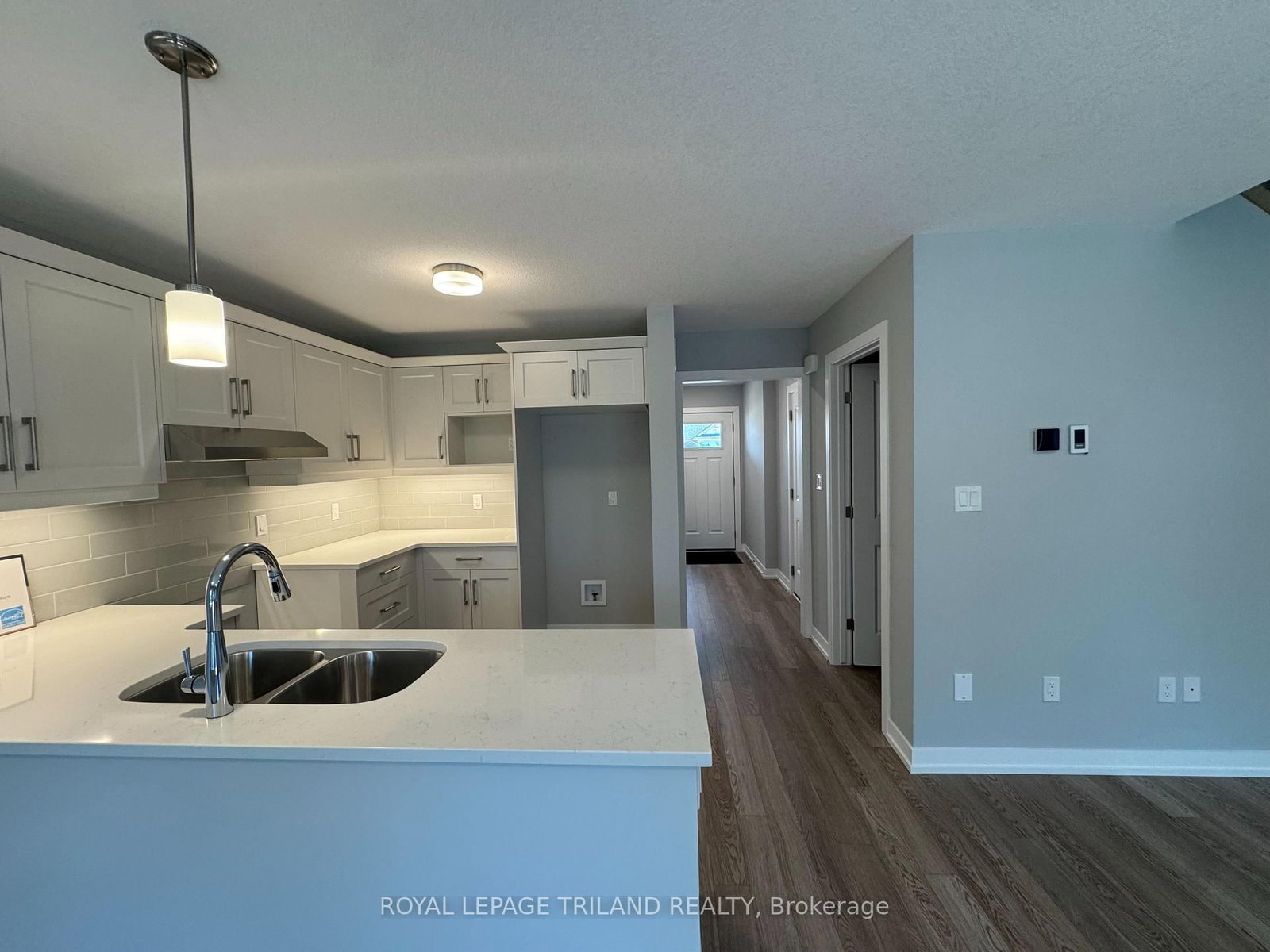 165 STYLES Drive • St. Thomas, ON photo 3