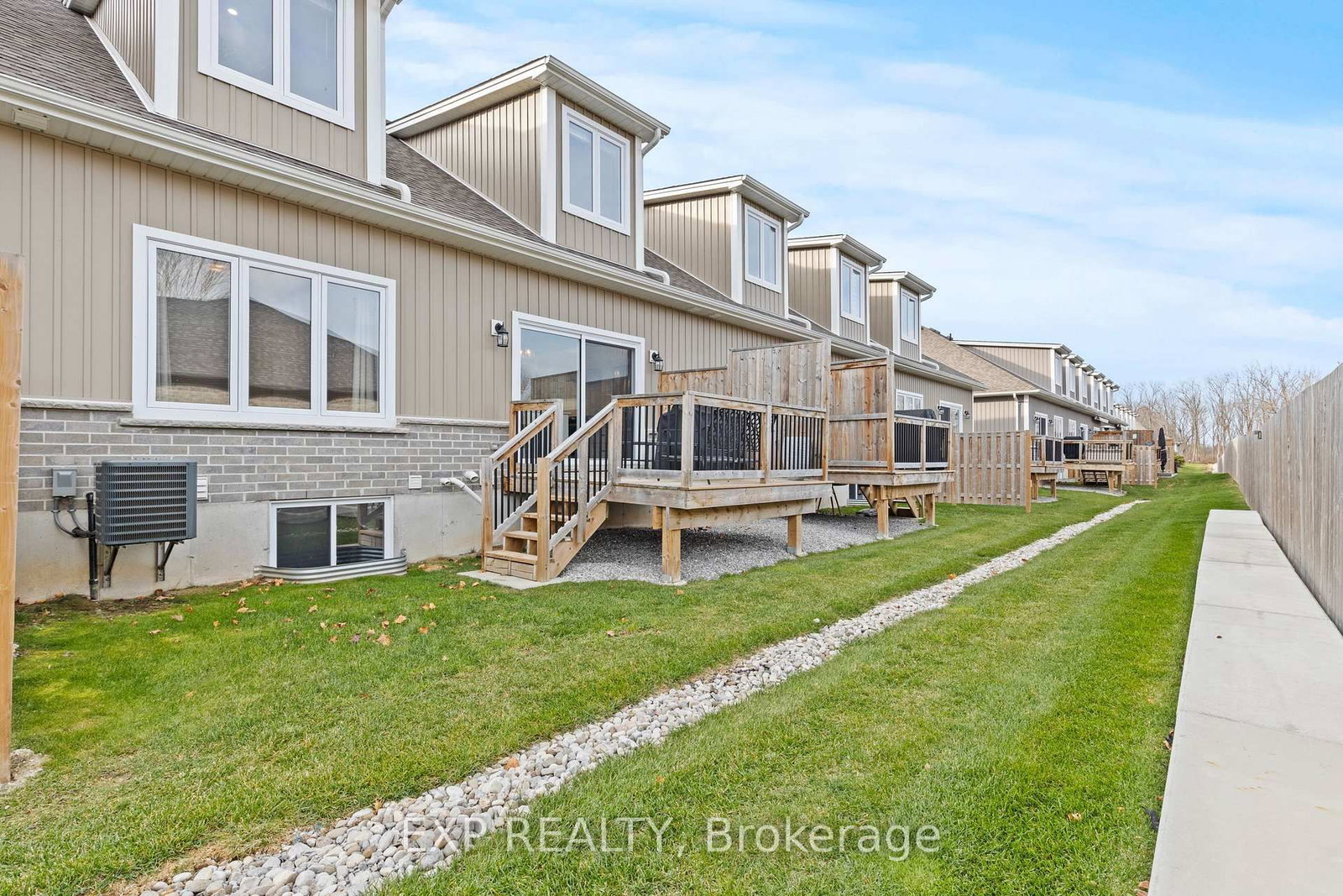 744 Nelson Street W • #31 • Norfolk, ON photo 38