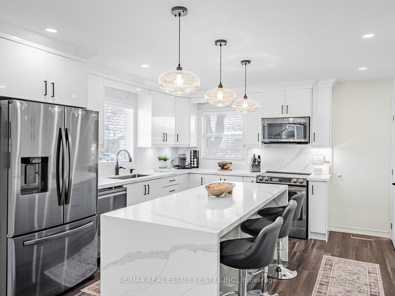 312 William St, Shelburne, L9V 3A7 | Image 2