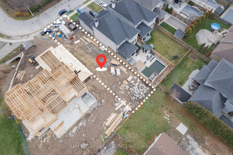 451 MONTREAL Circ, Hamilton, L8E 0E2 | Image 2