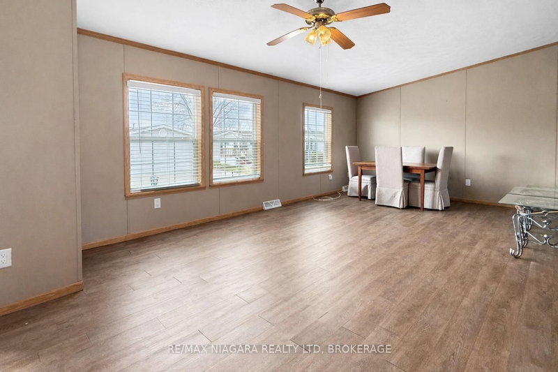 260 - 3033 Townline Rd, Fort Erie, L0S 1S1 | Image 2