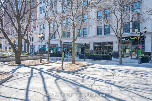 907 - 112 King Street E